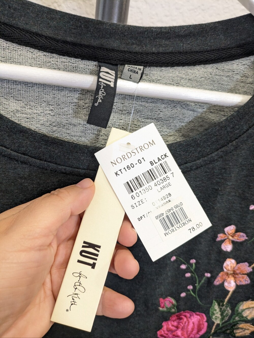 NEW KUT from the Kloth Sweatshirt Large Dark Gray Floral Embroidered Long Sleeve - Picture 5 of 8